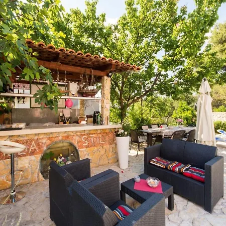 Stil Trogir